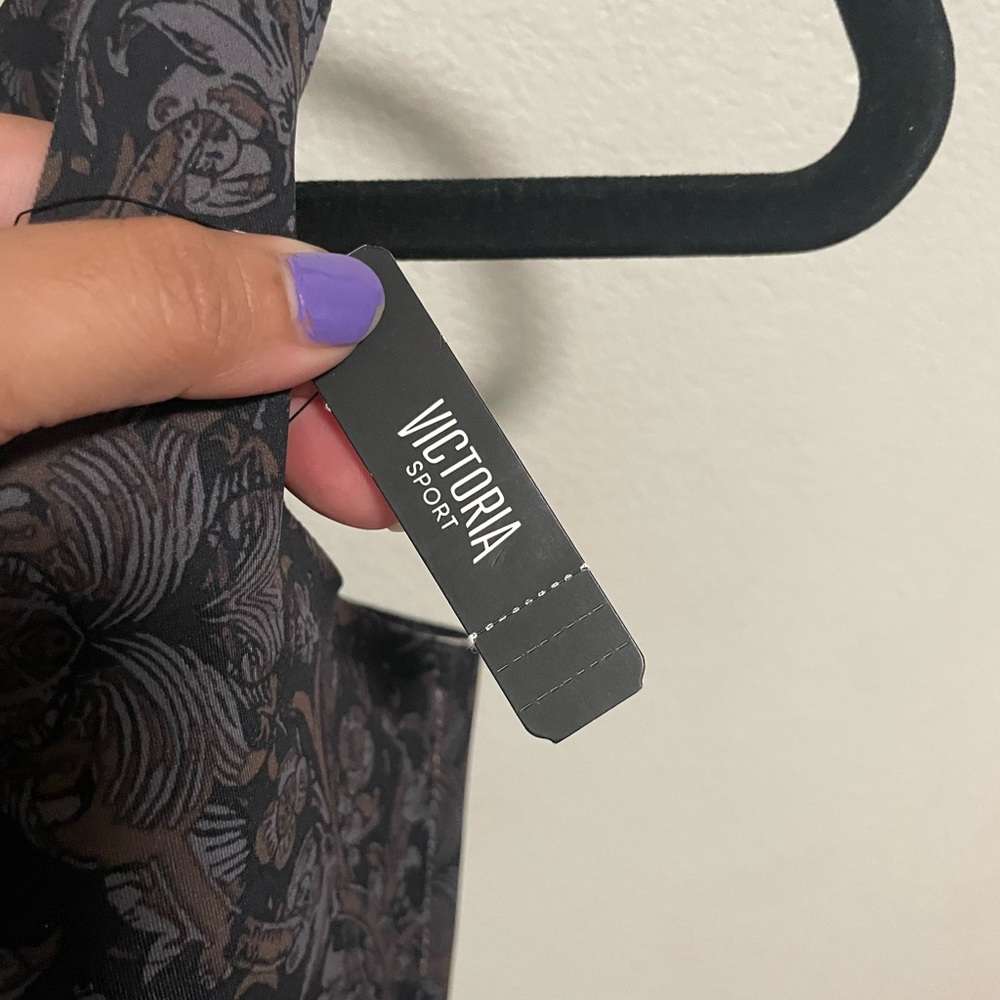 NWT Victoria Secret Sport Bra Medium Pattern Paisley Floral 32DD - Picture 9 of 10